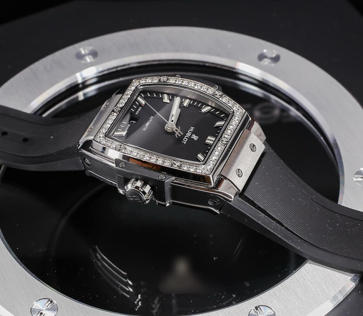 Đồng Hồ Hublot Spirit Of Big Bang Titanium Diamonds 39mm 6