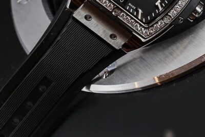 Đồng Hồ Hublot Spirit Of Big Bang Titanium Diamonds 39mm