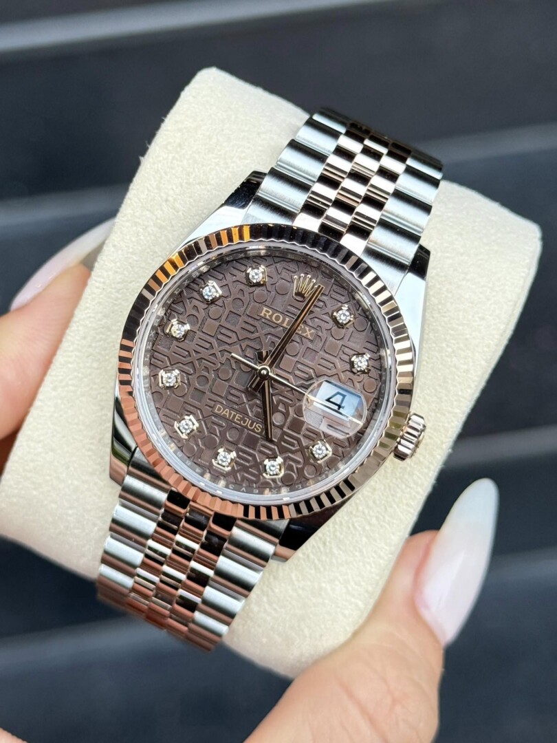Đồng Hồ Rolex Datejust Mặt Vi Tính Dây Đeo Jubilee 126231 2