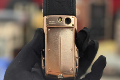 Vertu Ascent Ti Vàng 18K – Độc Bản Cho Doanh Nhân