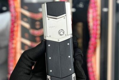 Vertu Signature V Stainless Steel Pure Silver lướt đẹp