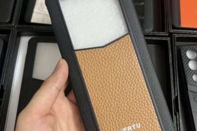 Ốp lưng Meta Vertu 1 và Metavertu 2